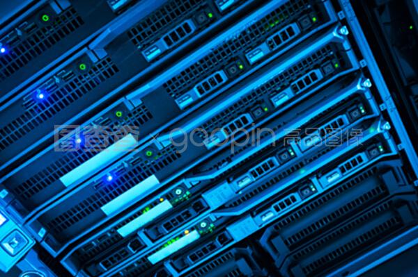 網(wǎng)絡(luò)服務(wù)器與云計(jì)算裝備技術(shù)服務(wù) 數(shù)字化時(shí)代的基石