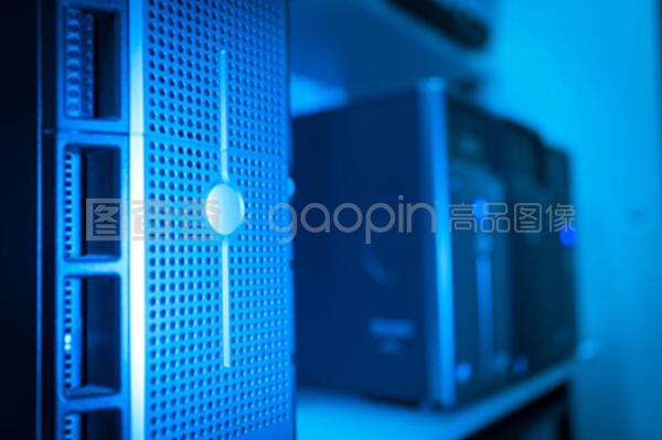 網(wǎng)絡(luò)服務(wù)器與云計(jì)算裝備技術(shù)服務(wù) 構(gòu)建數(shù)字時(shí)代的核心基礎(chǔ)設(shè)施